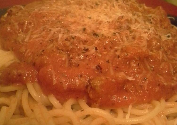 Quick Homemade meat sauce (spaghetti sauce)(Italian gravy)