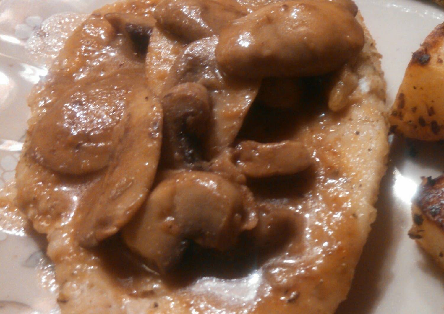 Chicken Cutlets with Herbed Mushroom Sauce Recipe by NCCook Cookpad