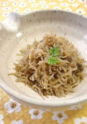 A picture of Serve with Rice: Chirimen Sansho.