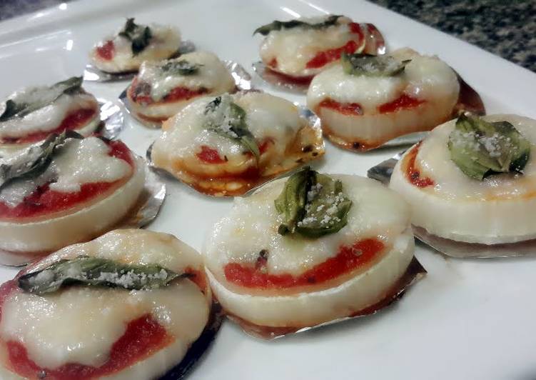 Steps to Prepare Speedy Onion Pizza for Onion Lovers