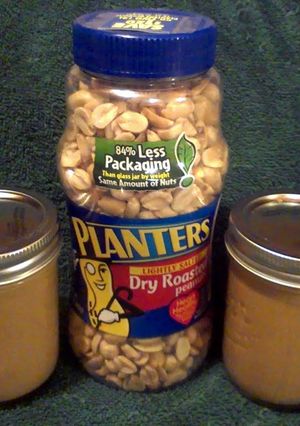 A picture of Homemade peanut butter.