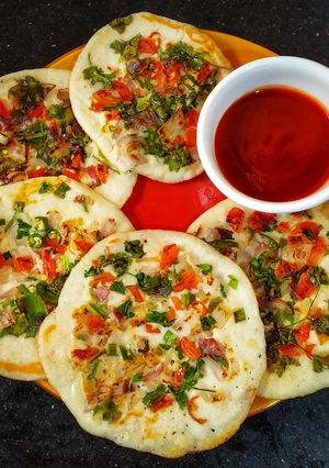 A picture of Vegetables Uttapum.