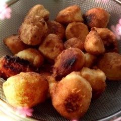 A picture of Easy Silken Tofu Doughnuts.