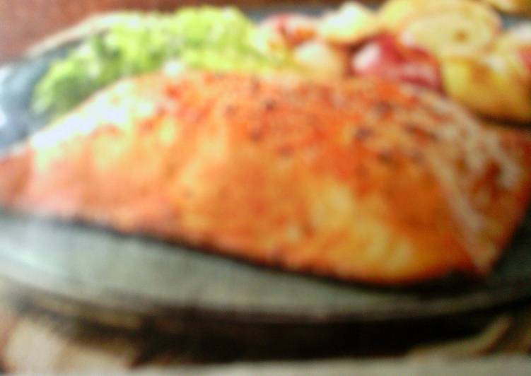 Recipe of Delicious glazed salmon fillet