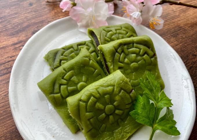 Japanese Kusa (Mugwort) Mochi