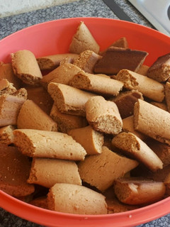 A picture of Ginger cakes.