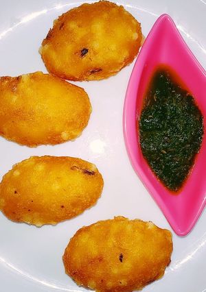 A picture of Sabudana vada.
