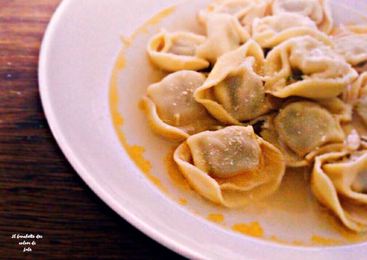 Tortelloni in brodo di carne