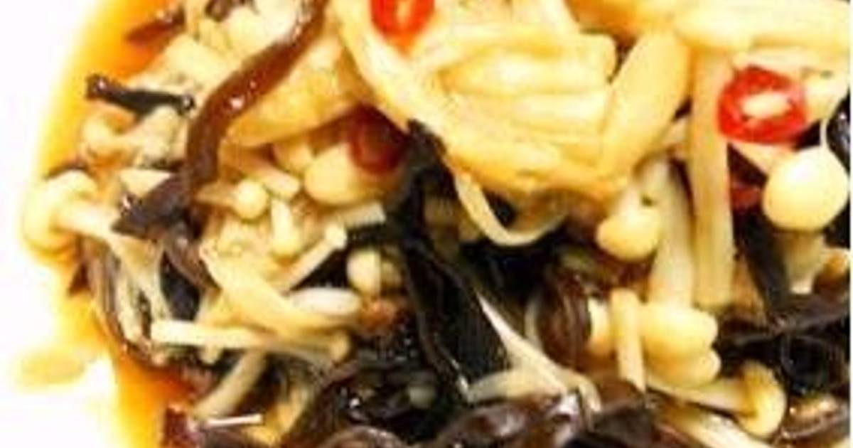 Easysimmered Enoki and Wood Ear Mushrooms Recipe by cookpad.japan