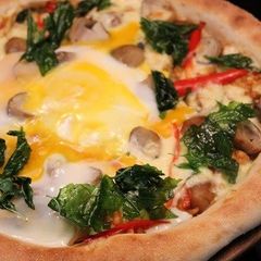 Pad Gra Prao Pizza A picture of Pad Gra Prao Pizza.