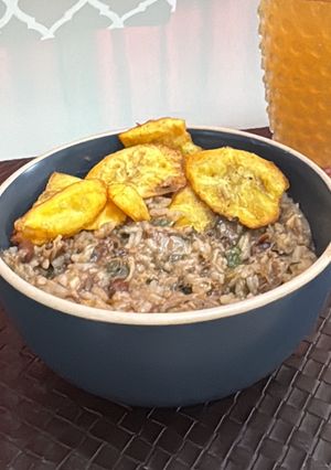 Una foto de Guachito de frijoles chiricanos con carne