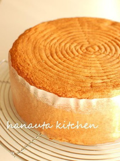 A picture of Basic Moist Sponge Cake.