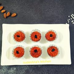 Sabudana Ladoos in Motichoor Version A picture of Sabudana Ladoos in Motichoor Version.