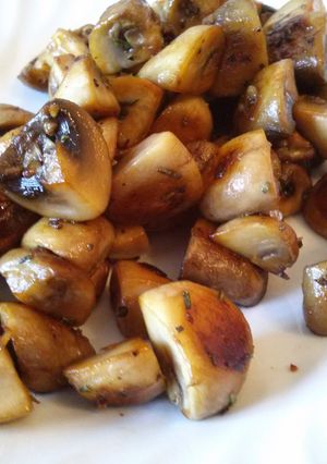 A picture of Sauteed Rosemary Mushrooms.