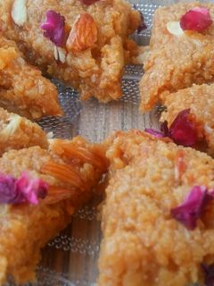 मिल्क केक कलाकंद (Milk cake kalakand recipe in Hindi) रेसिपी मुख्य फोटो