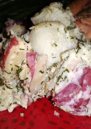 A picture of Dill Red Skinned Potatoes.