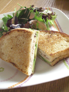 A picture of Tuna Melt.