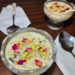 A picture of Sabudana Paan Kheer.