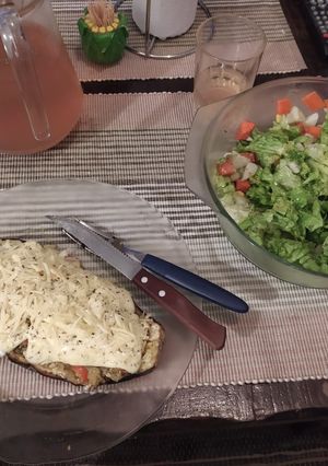 Una foto de Berenjenas rellenas con queso magro!!