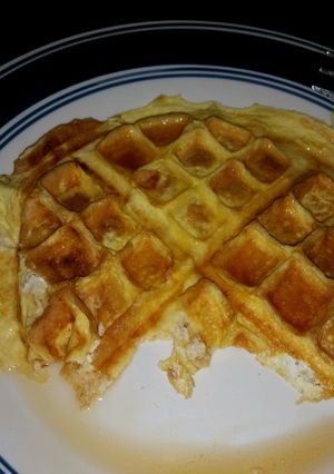 A picture of Low Carb Cream Cheese waffle.