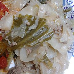 A picture of Cabbage and Hamburger.