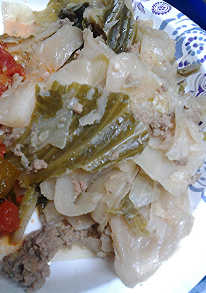 A picture of Cabbage and Hamburger.