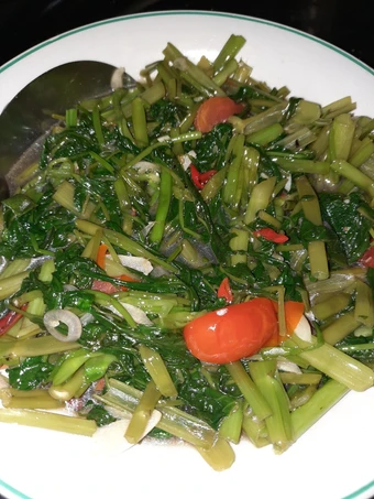 Langkah Gampang Membuat Resep Cah Kangkung Saos tiram yang Sempurna Anti Ribet, Bikin Ngiler