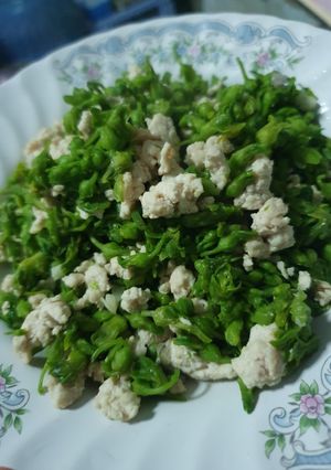 รูปของ ขจรผัดไก่สับ