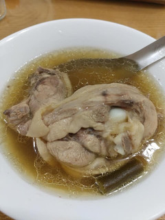 簡單美味剝皮辣椒雞湯電鍋版 的食譜成品照片