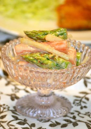 A picture of Richly Flavoured Asparagus and Carrot Salad.