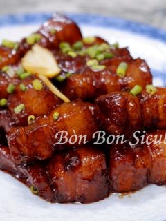 Hình của món Thịt Ba Rọi Kho Tàu (Hong Shao Rou 红烧肉).