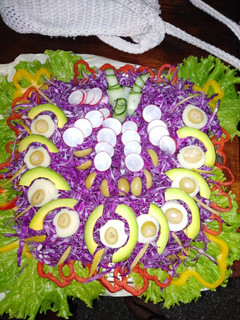 Una foto de Ensalada Navideña