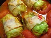A picture of tomato cabbage rolls