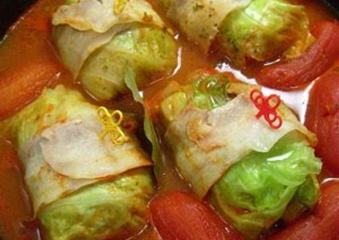 Simple Way to Prepare Favorite Packed with Whole Tomatoes! Hot and Comforting Cabbage Rolls