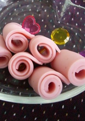 A picture of For Bentos Fish Sausage Rolls.