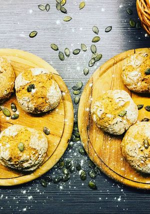 Teljes kiőrlésű tönköly zsemle fél óra alatt recept fotója