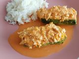 Calabacitas rellenas de pollo en salsa de pimiento 😍💯