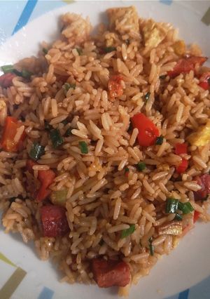 Una foto de Arroz chaufa amazónico