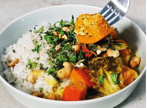 Une photo de Curry végétarien de légumes d'hiver by #Wabi.paris