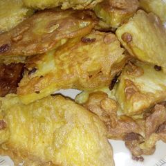 A picture of Yam pakora.
