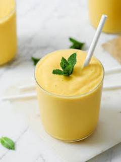 மாம்பழ லசி(mango lassi recipe in tamil) செய்முறை முக்கிய புகைப்படம்