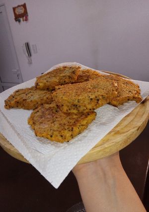 Una foto de Hamburguesas de Quinoa y puré de papa