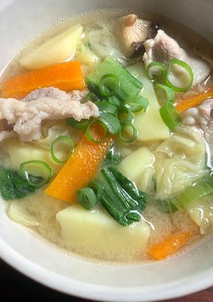 A picture of Clean-Up-Fridge Miso Soup.