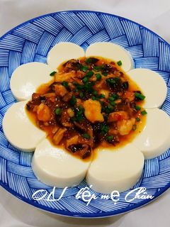 Hình của món Đậu hũ non sốt tôm nấm đông cô.