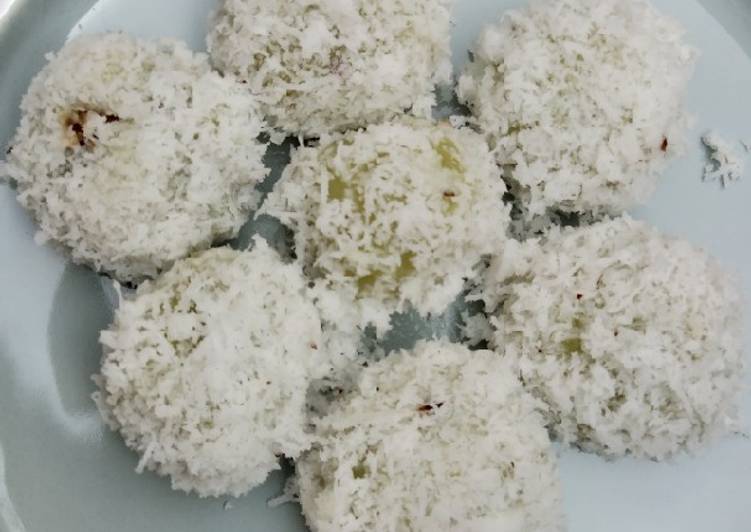 Bagaimana Membuat 43. Klepon yang Lezat Sekali