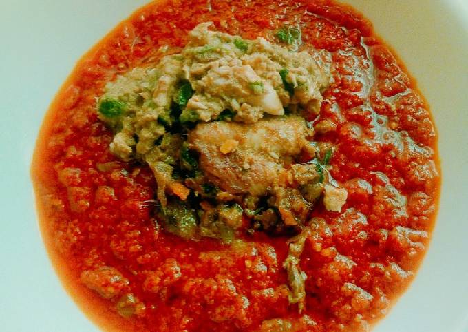 Roasted tomatoes stew garnished with fish sauce