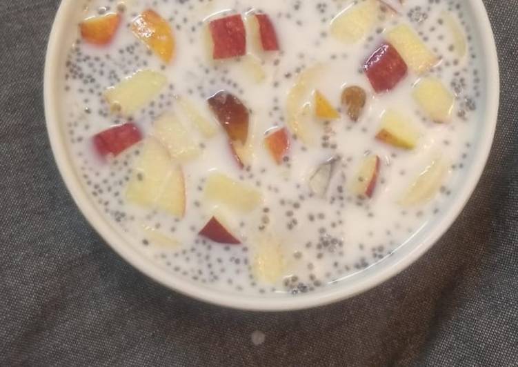 How to Make Ultimate Chia seeds pudding with fruits