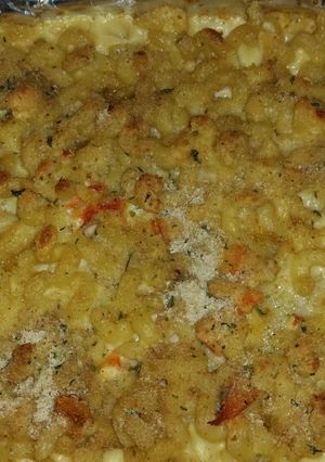 A picture of Homemade LOBSTER mac and cheese.