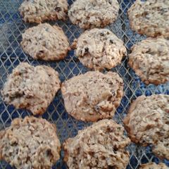 A picture of Oatmeal Raisin Cookies.
