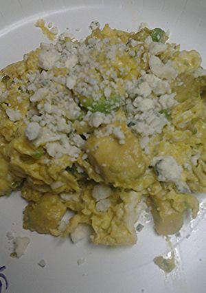 A picture of Eggs, Avocado, and blue cheese.